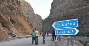 PKK'lıların "Hendek" kazdığı, Hakkari-Çukurca yolu hala kapalı