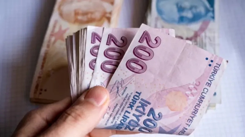 Emekli Promosyonları 2025: Bankaların Yeni Teklifleri Şaşırttı!