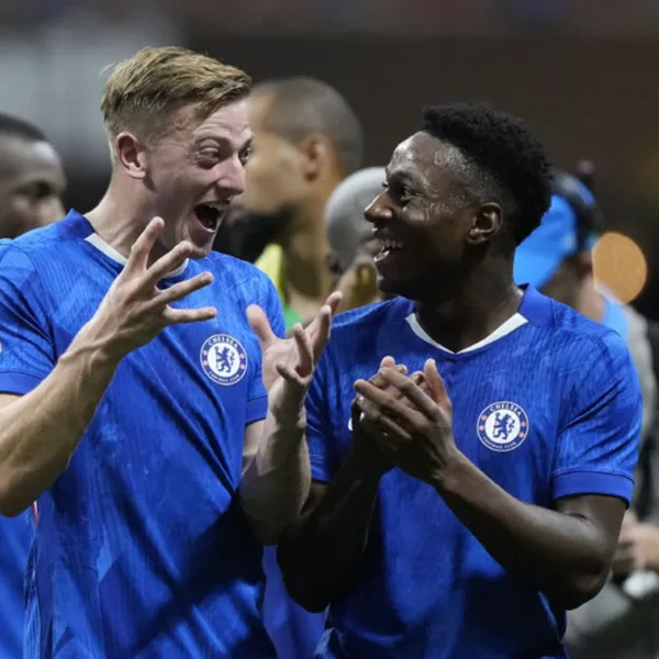 4 saat 40 dakikalık maçta tur Chelsea'nin!