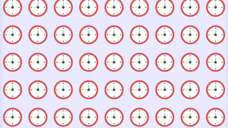 40 Yıllık Saatçiler Bile Çözemedi! Farklı Saati 6 Saniyede Bul!