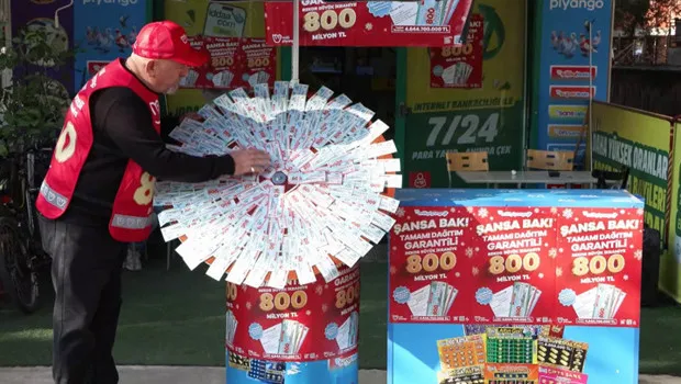 800 milyonluk büyük ikramiye heyecanı! Milli Piyango’nun yılbaşı biletlerine yoğun ilgi