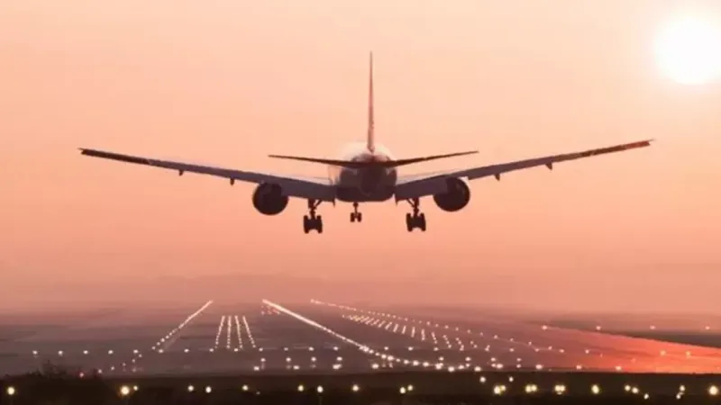 ABD'de Uçak Pistten Çıktı! Yolcular Şokta!