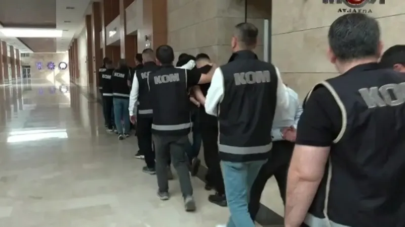 Antalya'da Tefecilik Şoku! 650 Milyon TL'lik Vurgun ve Tutuklamalar