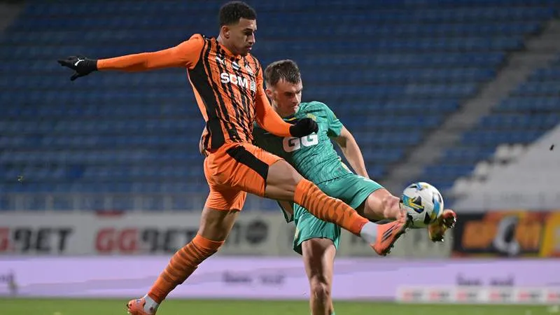 Arda Turan'a kupada şok, Shakhtar Donetsk elendi