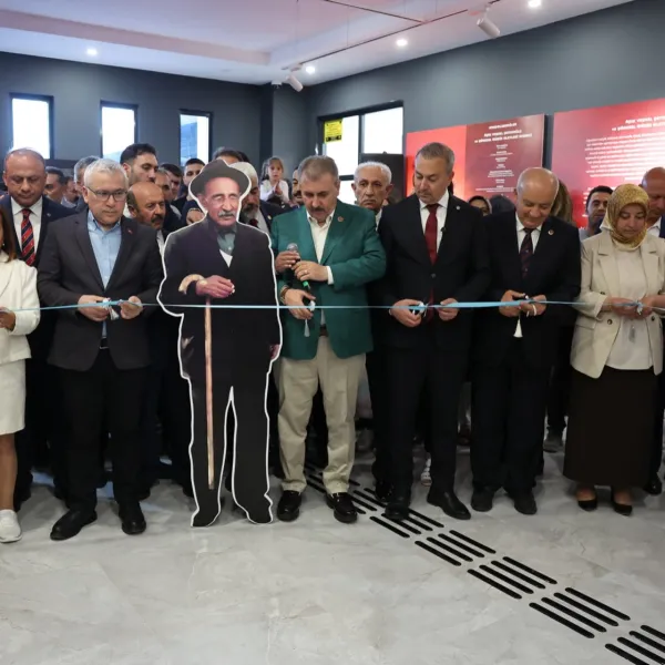 Sivas'ta Aşık Veysel Müzesi Açıldı! Ozanın Mirası Yaşıyor