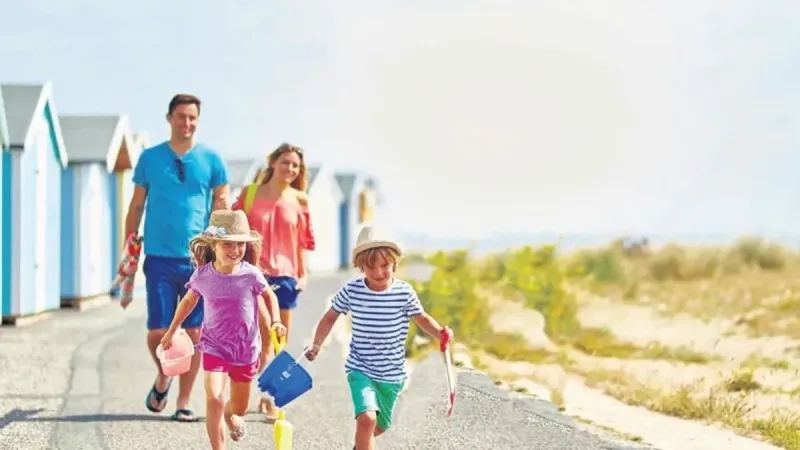 10 Gün Tatil Müjdesi mi? Bakan Ersoy'dan Bayram Sinyali!
