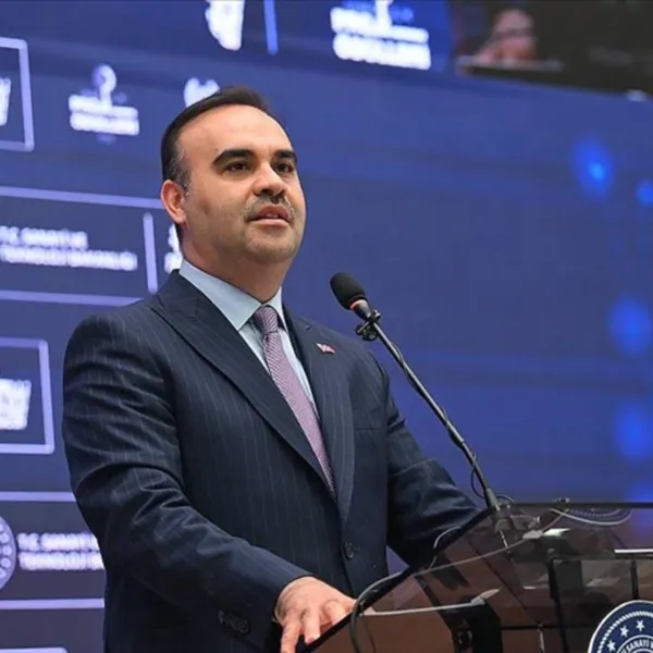 Bakan Kacır'dan Gençlere Müjde! 5 Milyar TL'lik Dev Destek!