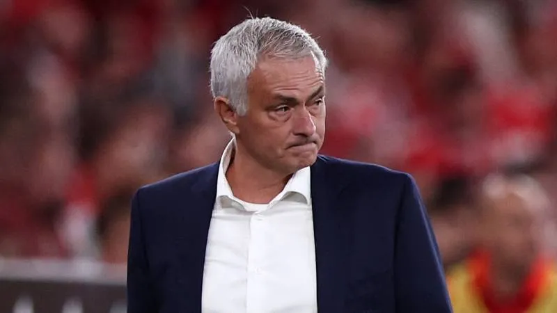 Benfica teknik direktörü Mourinho'nun gündeminde yine hakem var: Son derece adaletsiz