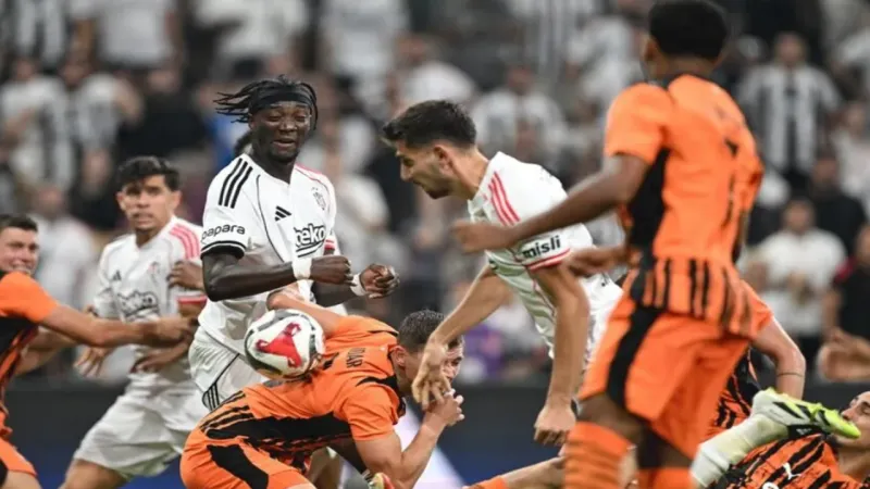 Beşiktaş yenileri ilk 11'de sahaya sürdü