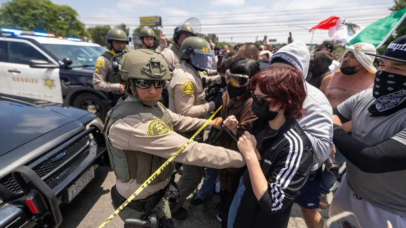 Los Angeles'ta Olay! Beyaz Saray'dan Şok Gösteri Yorumu
