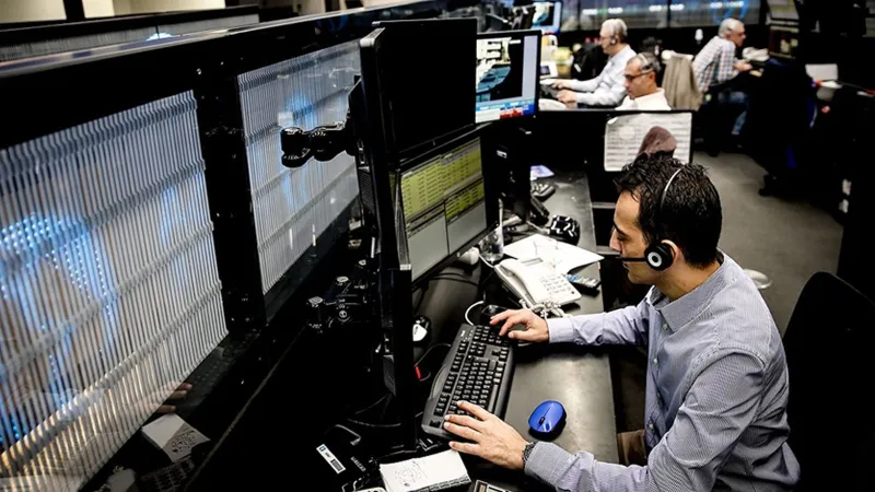 Borsa Çakıldı! BIST 100'de Şok Düşüş: Yatırımcı Ne Yapmalı?