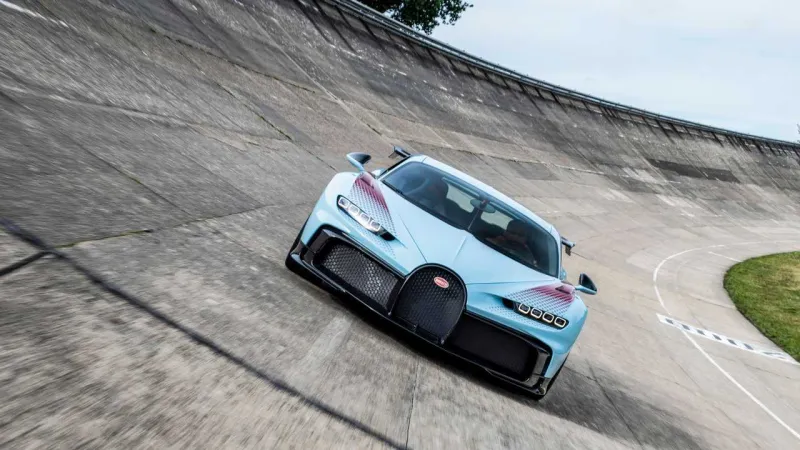 Chiron Farı Fiyatına Sıfır Bugatti Alınır mı? Şok Eden Gerçek!