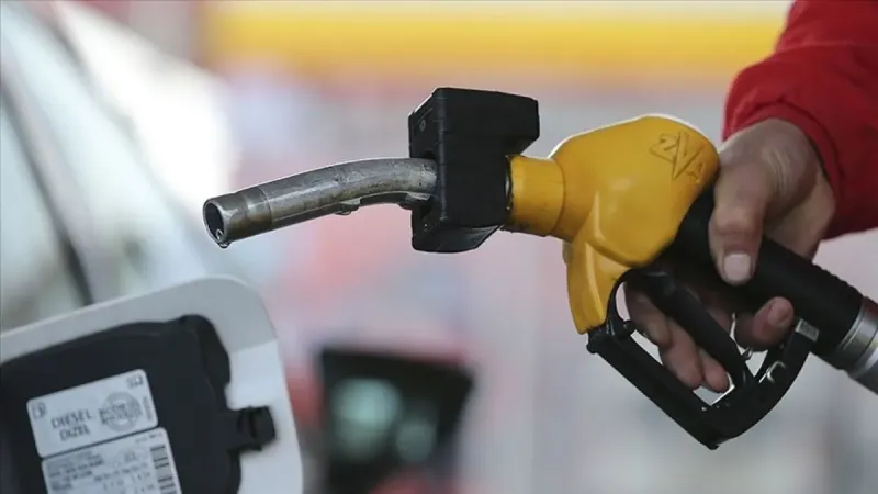 Bu gece yarısı akaryakıtta tabela değişiyor! Motorine zam mı gelecek? 16 Haziran güncel mazot, benzin, LPG fiyatları...