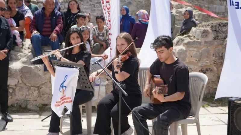 Çardak Bilim Şenliği: Öğrenci Projeleriyle Göz Kamaştırdı!