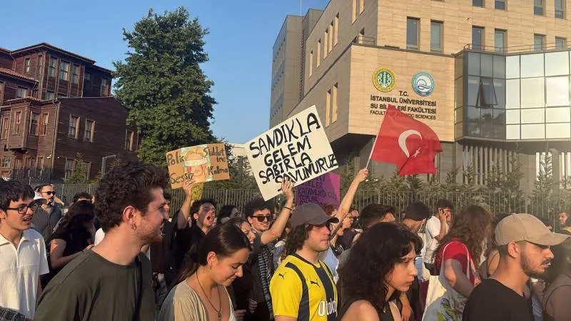 İmamoğlu Tutukluluğunun 100. Günü: Saraçhane'de Neler Olacak?