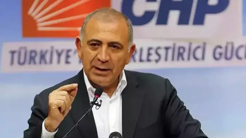 Gürsel Tekin'den CHP'ye Barış Çağrısı: Kavgaya Son!