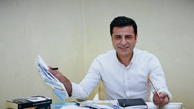 Demirtaş'a Şok Dava! TCK 301'den 13. Kez Yargılanacak mı?