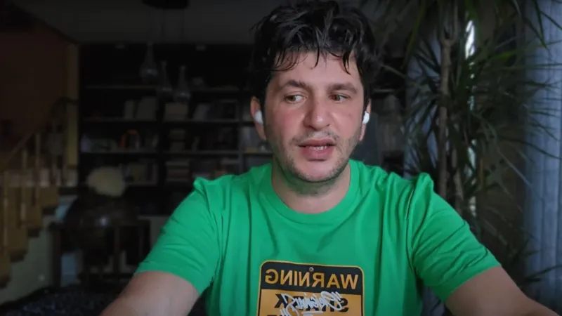 Kova Burçları Dikkat! Dinçer Güner'den Kritik Uyarılar