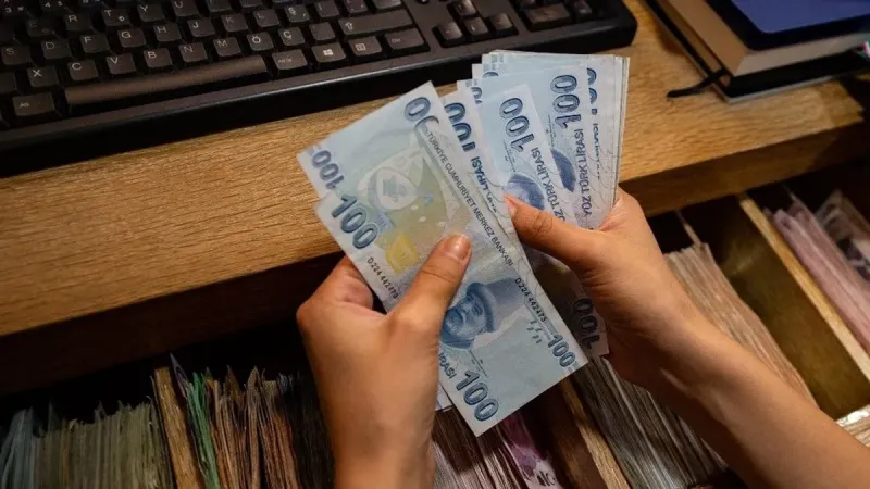 Emekli zammı 2026 öncesi çifte kazanç! İşte en cazip promosyon veren bankalar