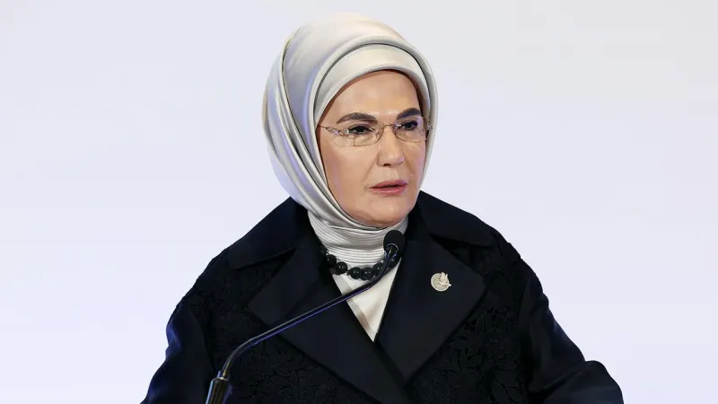 Emine Erdoğan, Türk Kızılay'a kurban bağışında bulundu
