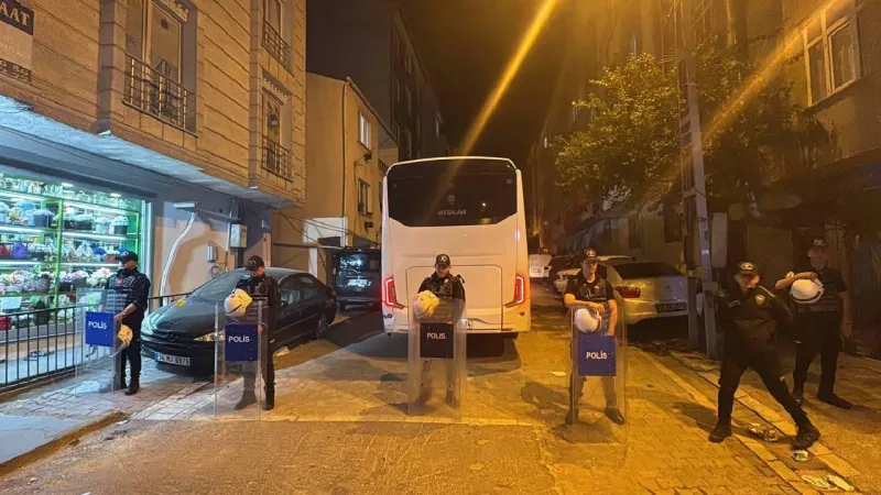 Esenyurt'ta Köpek Kavgası! 7 Yaralı, Ortalık Karıştı!
