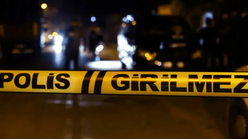 Feci Kaza: Fenalaşan Adamın Üzerinden Servis Geçti!