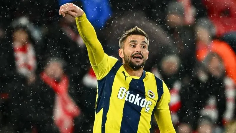 Şok Ayrılık! Dusan Tadic Fenerbahçe'den Neden Gitti?