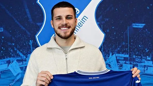 Fenerbahçe'den Bomba Transfer Hamlesi: David Jurásek Geliyor Mu?
