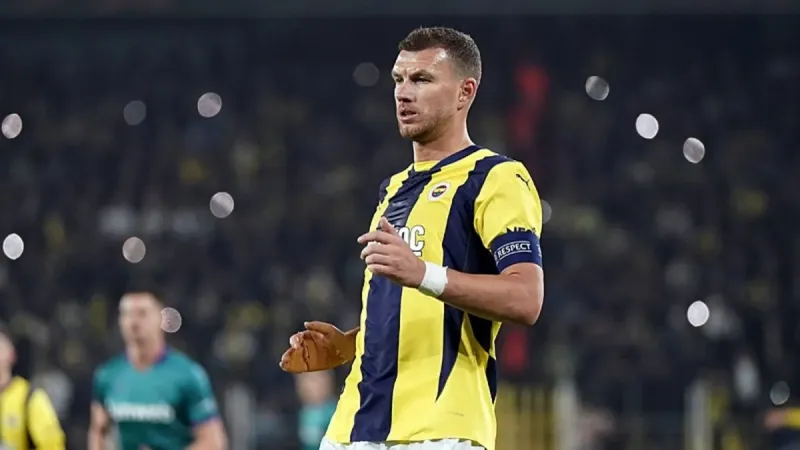 Dzeko İstanbul'a Veda Etti! Fenerbahçe'den Ayrılık Sürprizi