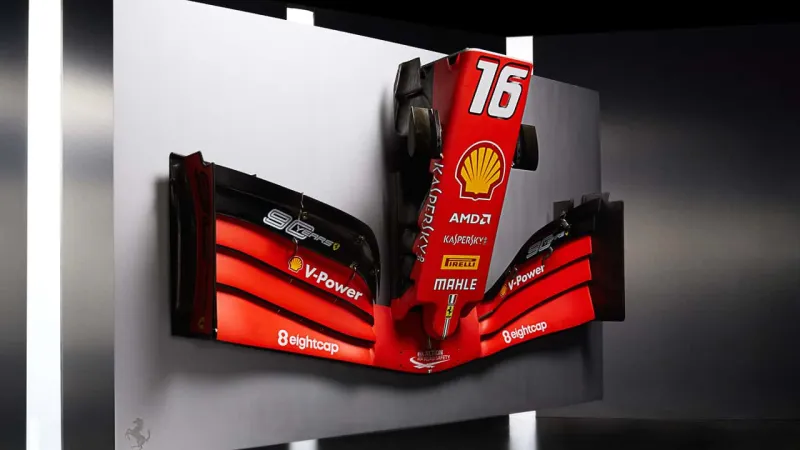 Ferrari'den Koleksiyonluk Parçalar: Değerli Hatıralar Satışta!