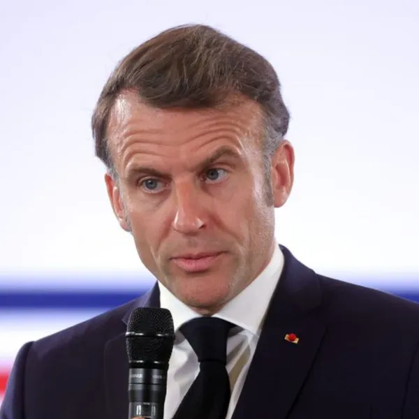 Macron'dan Şok Hamle! Grönland'ı Ziyaret Ediyor!