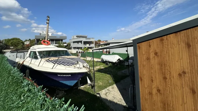 Gurbetçi kadının arazisine kaçak villa