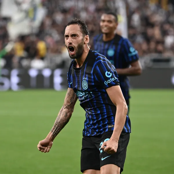 Hakan Çalhanoğlu Şov! Inter Ajax'ı Deplasmanda Yıktı!