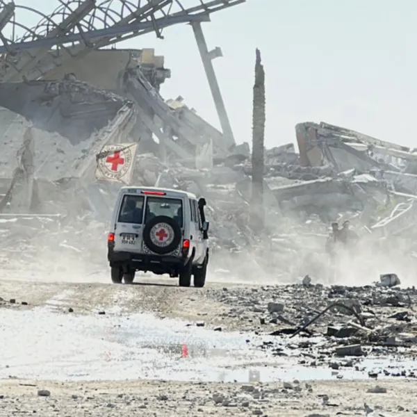 Hamas'tan İsrail'e: Ekipman girişine izin vermiyor