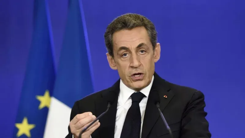 Sarkozy'ye Şok! Onur Nişanı Geri Alındı! Neden?