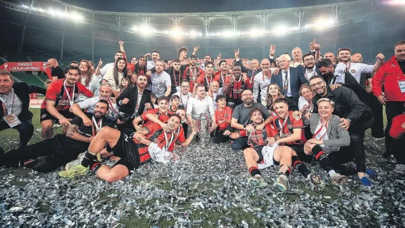 Karagümrük Süper Lig'e Geri Döndü! Hasret Bitti!