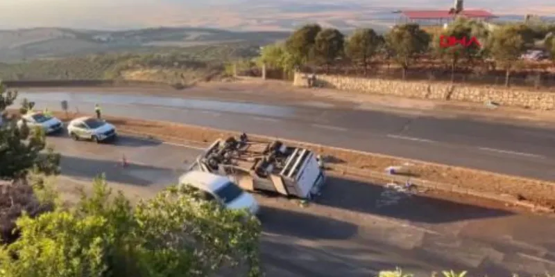 Hatay'da İşçi Minibüsü Devrildi! 25 Yaralı, İşte İlk Detaylar