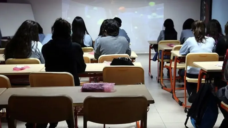 Hayalet Sınıf Şoku! Yüzlerce Diploma İptal, Okullar Kapandı!