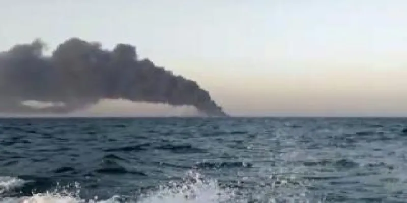 Hürmüz Boğazı'nda Tanker Faciası! Petrol Fiyatları Uçacak mı?