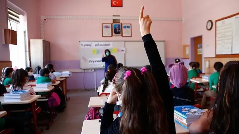 Ara Tatil Müjdesi! MEB 2025-2026 Takvimiyle Tarihler Netleşti!