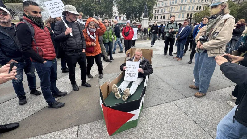 İngiltere'de Şok! Palestine Action Protestosunda 355 Gözaltı!