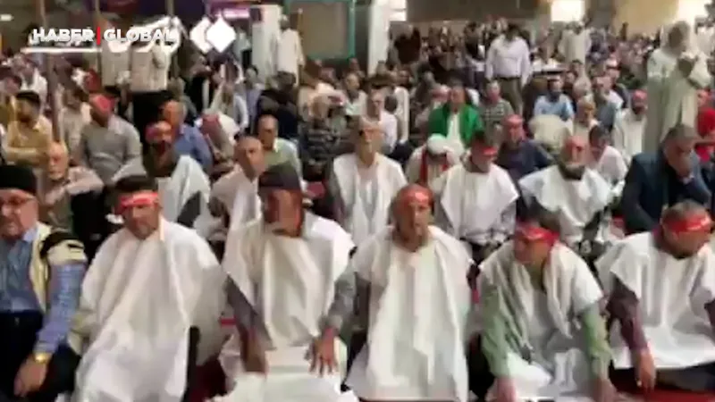 İran'da Şok! Cuma Namazında Kefenli Protesto ve İsrail'e Savaş Çağrısı!