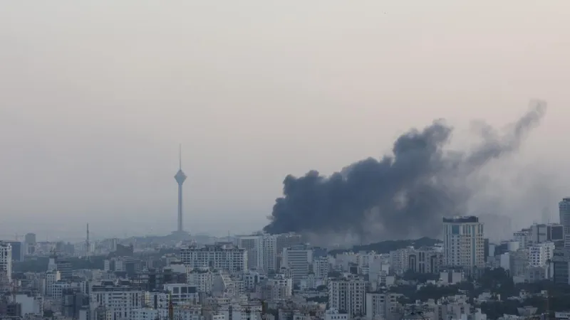 İsrail'den İran'a Şok Tehdit: Tahran'ı Boşaltın!