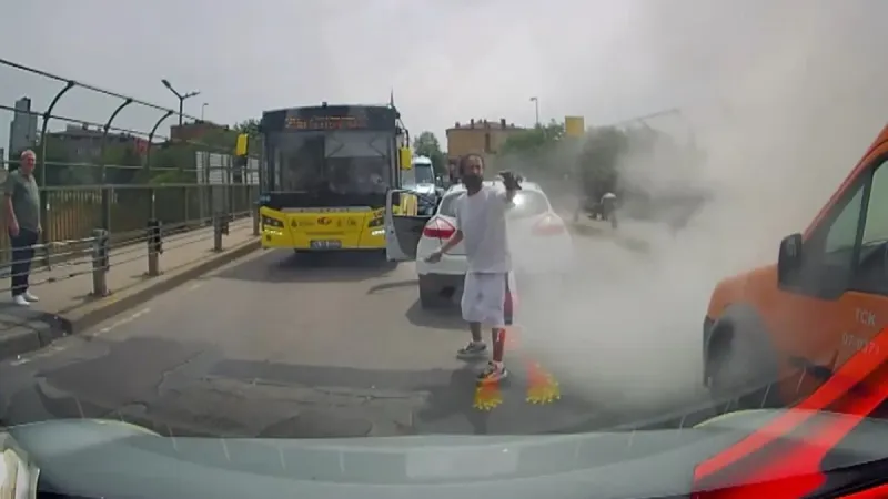 İstanbul'da Bıçaklı Trafik Magandası! Şok Gelişme!