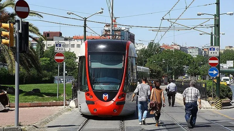 İstanbul'da Tramvay Çilesi! Seferler Neden Durdu?