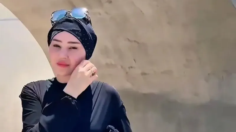 Alaçatı'da Başörtüsü Skandalı! Mekana Alınmayan Kadın Şoke Etti