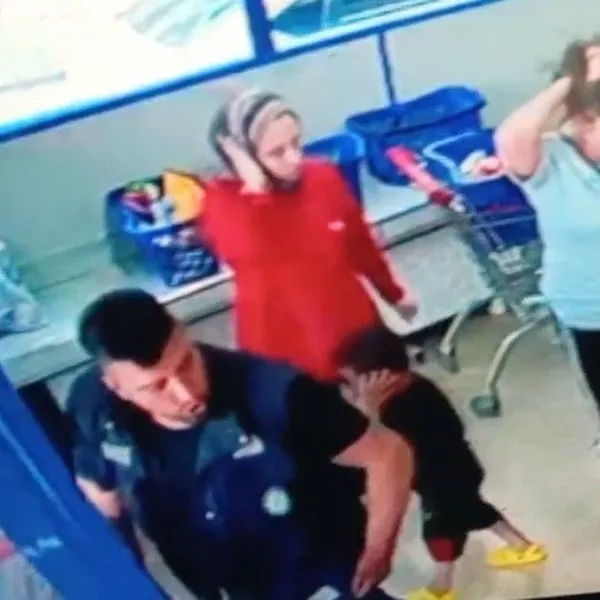 Eskişehir'de Market Kavgası! Tartışan Çiftlere Dayak Şoku!