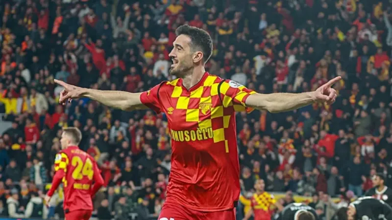 Kubilay Kanatsızkuş Kasımpaşa'da: 2 yıllık imzayı attı