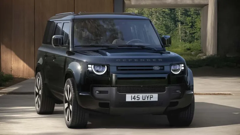 Land Rover Defender, hafif bir makyaj işleminden geçiyor