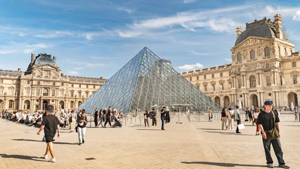 Louvre Müzesi'nde Şok Soygun! Mona Lisa Tehlikede mi?